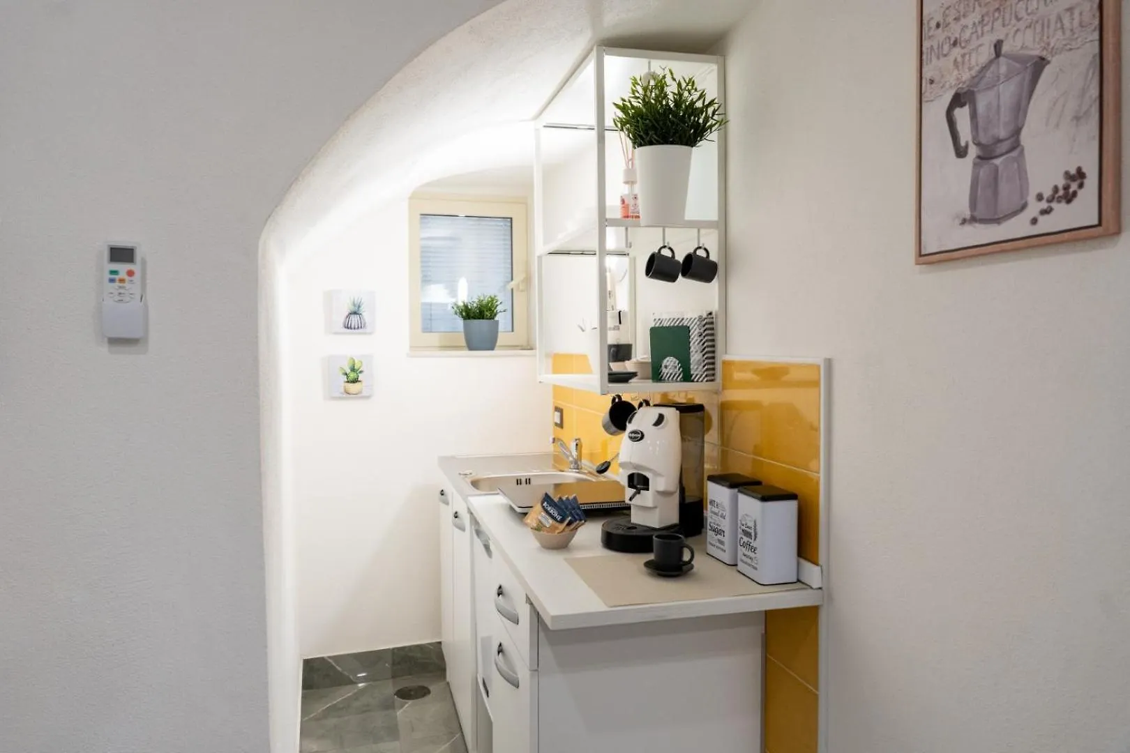 Beb Sole Bed & Breakfast San Giorgio a Cremano 0*,  Italy